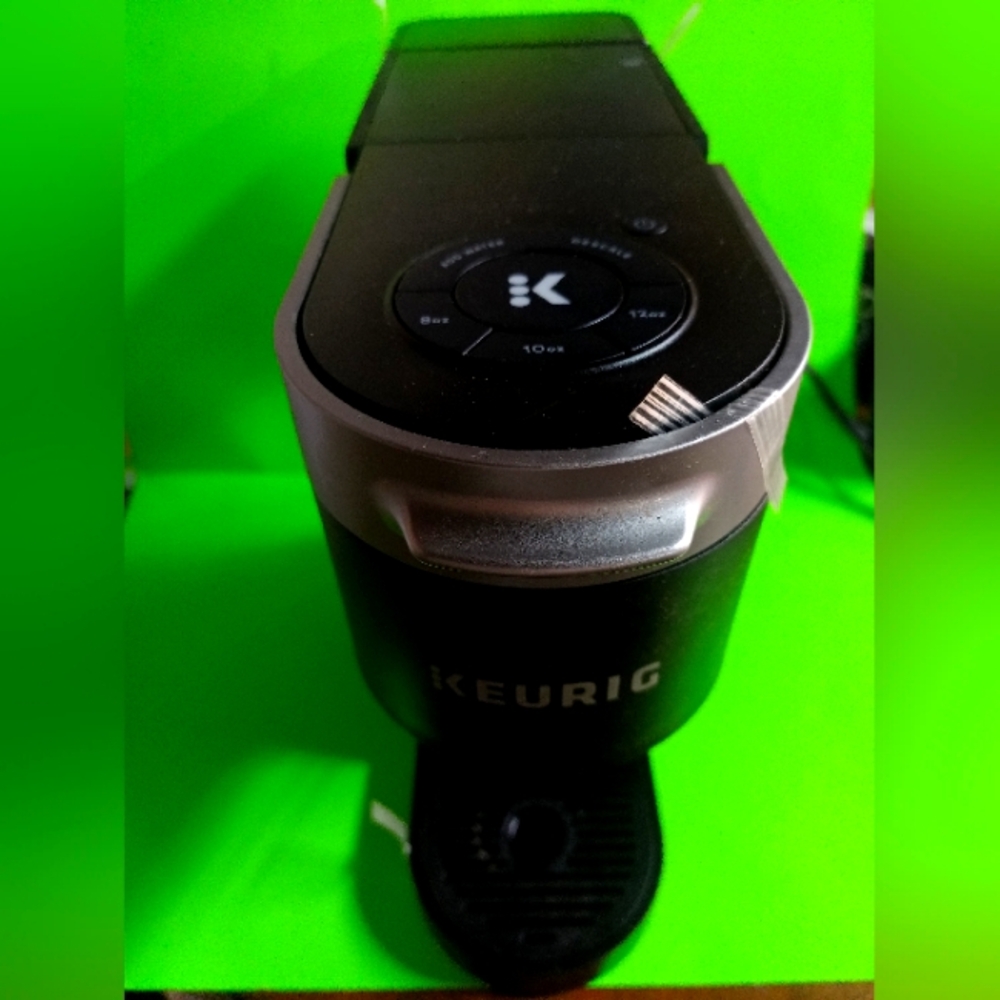 Keurig K-Slim K900 Single-Serve K-Cup Pod Coffee Maker - Black